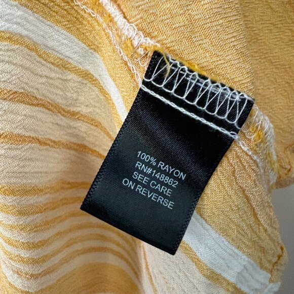 Torrid Women's Baby Doll Ruched High Neckline Striped Yellow Blouse Size 3x - Picture 7 of 10